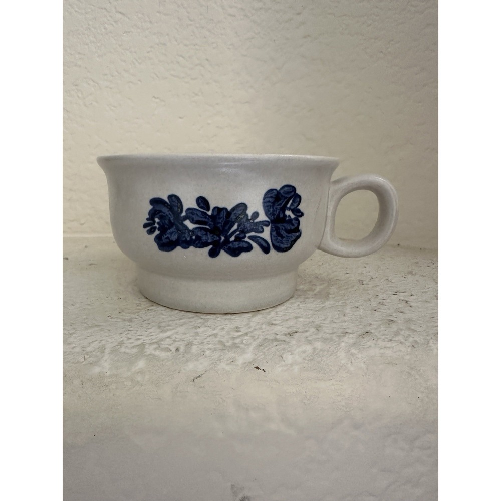 Set Of 4PFALTZGRAFF Yorktowne Soup Mug Bowl Handle 7-1 Blue Floral VTG